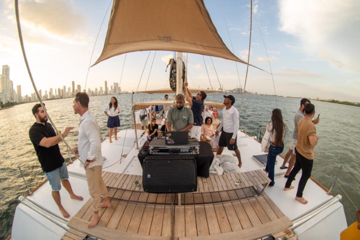 Catamaran Maui  | Catamarán en cartagena