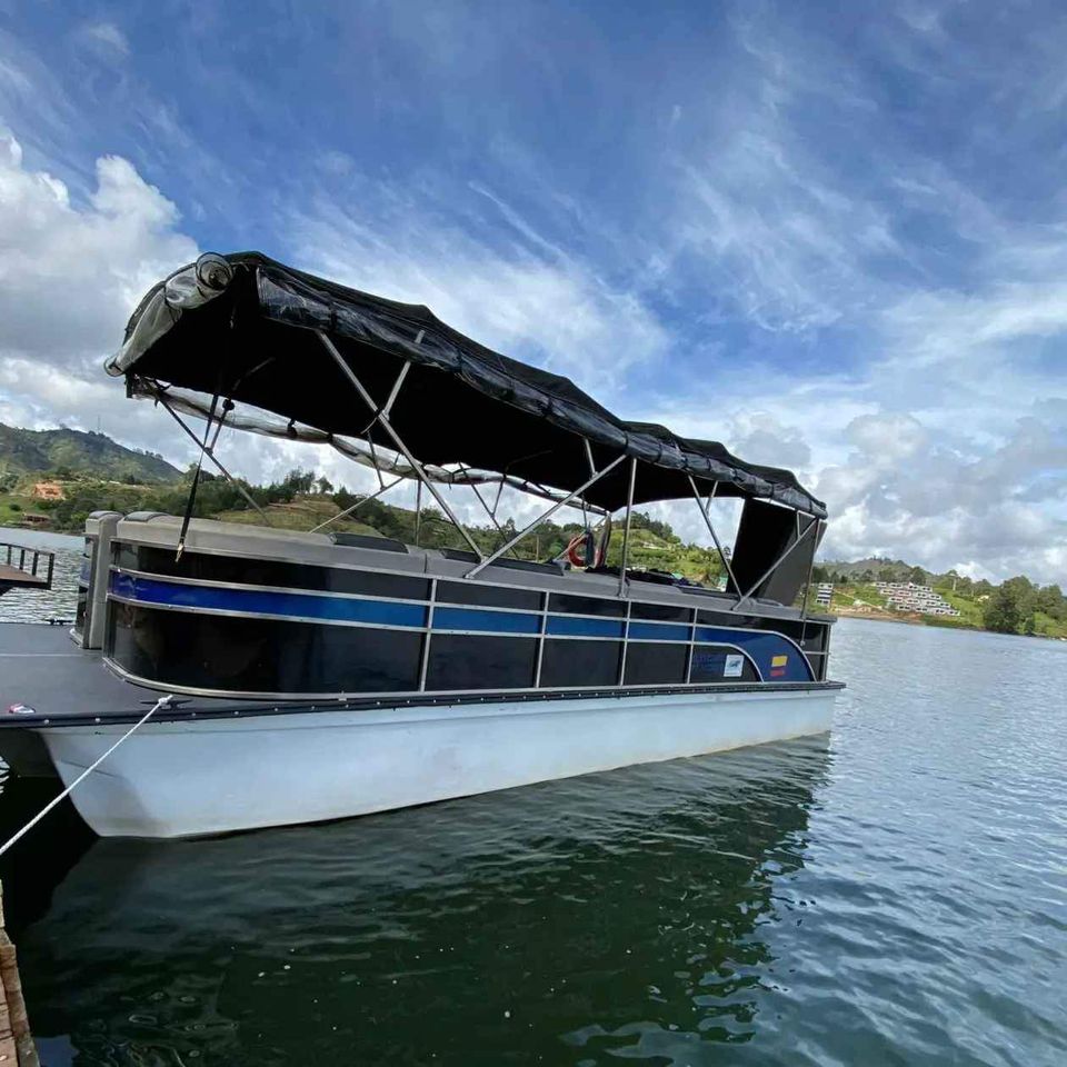Pontón Guatapé  | Pontón en guatapé