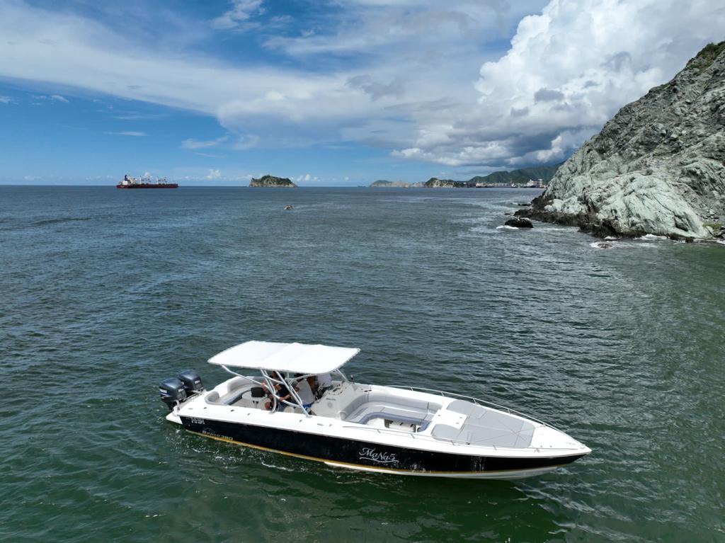 Lancha Bravo 38 | Lancha en santa marta