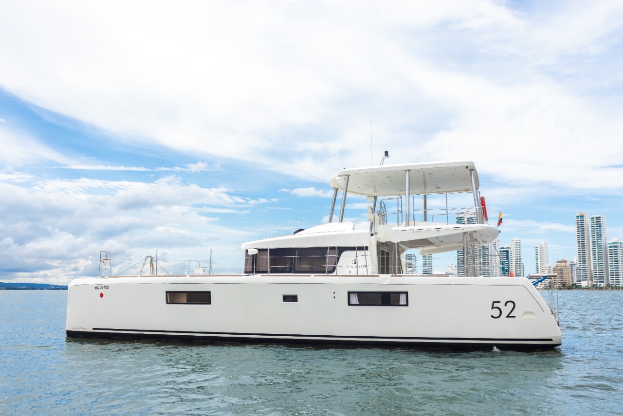 Bahia En Catamarán 52Ft | Catamarán en cartagena
